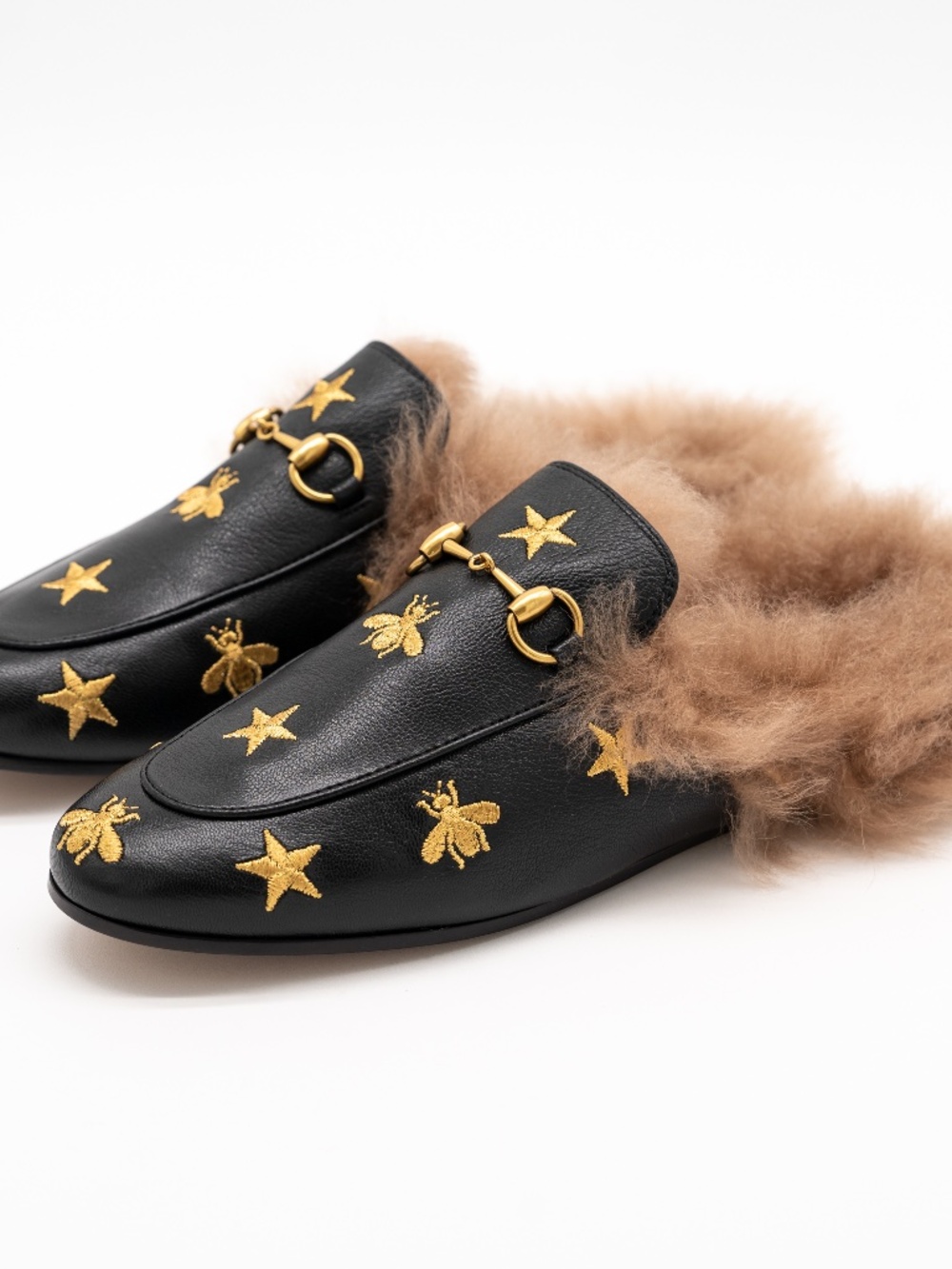 Gucci Women's Mules Bee Star Fur Leather Black Horsebit Princetown size 37G 7 US